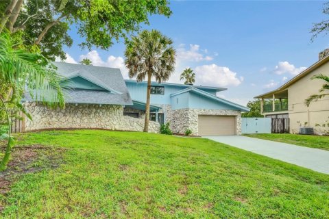 Casa en venta en Plantation, Florida, 4 dormitorios, 360.65 m2 № 1993367 - foto 2