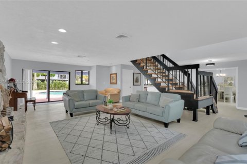 Casa en venta en Plantation, Florida, 4 dormitorios, 360.65 m2 № 1993367 - foto 29