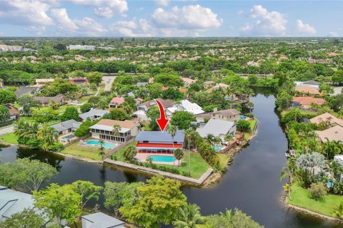 Casa en venta en Plantation, Florida, 4 dormitorios, 360.65 m2 № 1993367 - foto 6