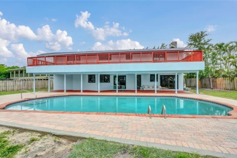 Casa en venta en Plantation, Florida, 4 dormitorios, 360.65 m2 № 1993367 - foto 12