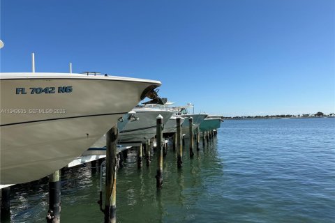 Copropriété à vendre à Miami, Floride: 1 chambre, 93.37 m2 № 2003420 - photo 4