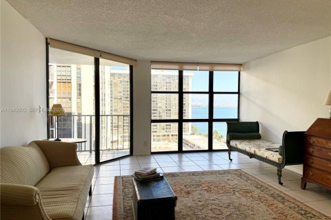Copropriété à vendre à Miami, Floride: 1 chambre, 93.37 m2 № 2003420 - photo 9