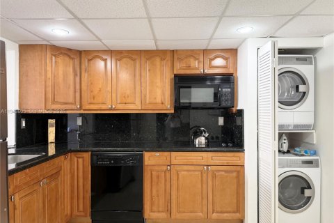 Copropriété à vendre à Miami, Floride: 1 chambre, 93.37 m2 № 2003420 - photo 12