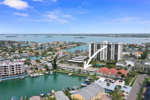 Condo in Clearwater, Florida, 2 bedrooms  № 1614649 - photo 3