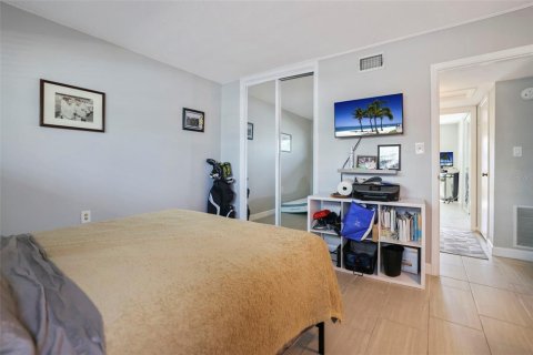 Condo in Clearwater, Florida, 2 bedrooms  № 1614649 - photo 26