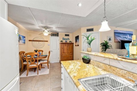 Condominio en venta en Saint Pete Beach, Florida, 1 dormitorio, 60.39 m2 № 2280409 - foto 15