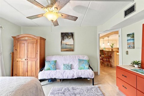 Condominio en venta en Saint Pete Beach, Florida, 1 dormitorio, 60.39 m2 № 2280409 - foto 23