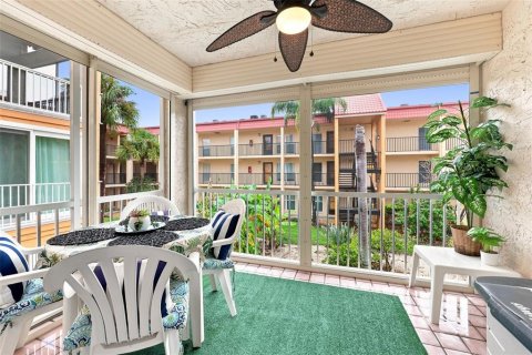 Condominio en venta en Saint Pete Beach, Florida, 1 dormitorio, 60.39 m2 № 2280409 - foto 24