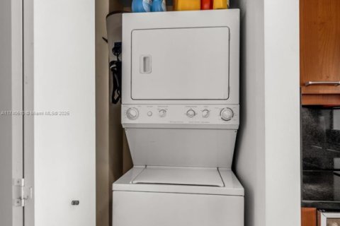 Copropriété à vendre à Miami, Floride: 1 chambre, 105.44 m2 № 1715733 - photo 19