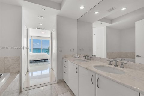 Copropriété à vendre à Miami, Floride: 1 chambre, 105.44 m2 № 1715733 - photo 17