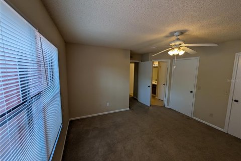 Condo in Tampa, Florida, 2 bedrooms  № 1851334 - photo 16