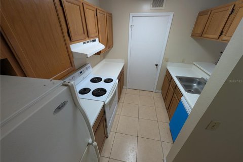 Condo in Tampa, Florida, 2 bedrooms  № 1851334 - photo 8