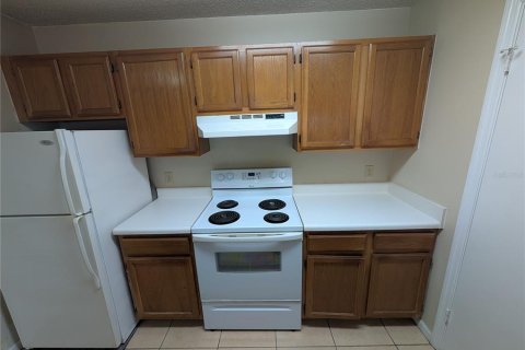 Condo in Tampa, Florida, 2 bedrooms  № 1851334 - photo 10