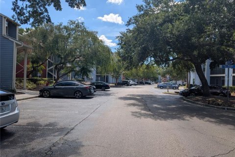 Condo in Tampa, Florida, 2 bedrooms  № 1851334 - photo 30