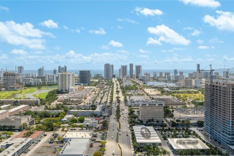 Villa ou maison à Hallandale Beach, Floride 3 chambres, 138.8 m2 № 2090003