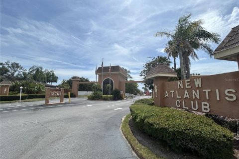 Condo in Largo, Florida, 2 bedrooms  № 1793231 - photo 2