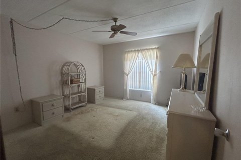 Condo in Largo, Florida, 2 bedrooms  № 1793231 - photo 17