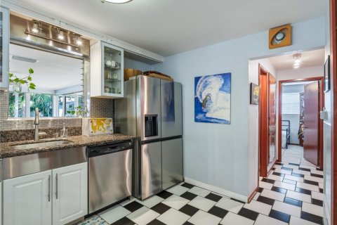 House in Edgewater, Florida 2 bedrooms, 127.09 sq.m. № 2341859 - photo 20