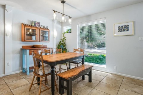 House in Edgewater, Florida 2 bedrooms, 127.09 sq.m. № 2341859 - photo 28
