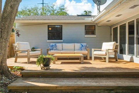 House in Edgewater, Florida 2 bedrooms, 127.09 sq.m. № 2341859 - photo 11