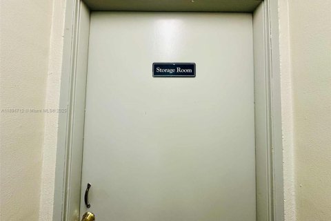 Снять в аренду кондоминиум в Халландейл-Бич, Флорида 1 спальня, 71.53м2, № 1949239 - фото 15