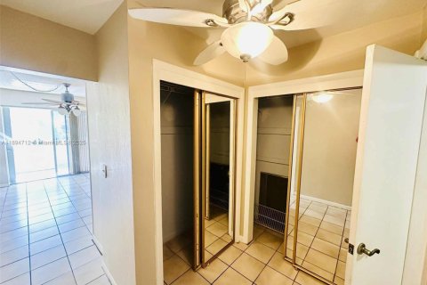 Снять в аренду кондоминиум в Халландейл-Бич, Флорида 1 спальня, 71.53м2, № 1949239 - фото 25