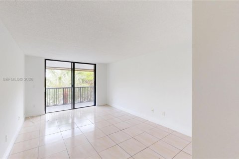 Condominio en alquiler en Miami, Florida, 1 dormitorio, 57.04 m2 № 2059339 - foto 5