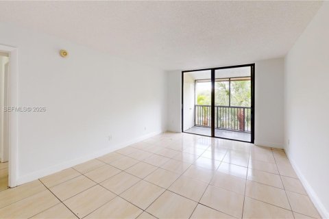 Condominio en alquiler en Miami, Florida, 1 dormitorio, 57.04 m2 № 2059339 - foto 6