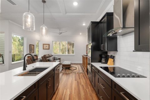 Condo in Gainesville, Florida, 3 bedrooms № 2108517 - photo 28