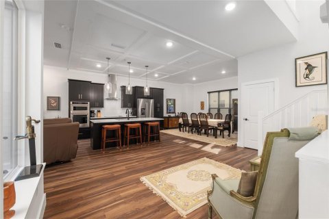 Condo in Gainesville, Florida, 3 bedrooms № 2108517 - photo 23