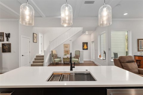 Condo in Gainesville, Florida, 3 bedrooms № 2108517 - photo 29