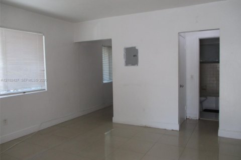 Appartement à North Miami, Floride 1 chambre № 2407620