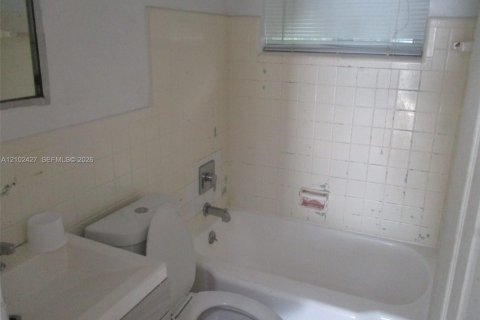 Appartement à louer à North Miami, Floride: 1 chambre № 2407620 - photo 4