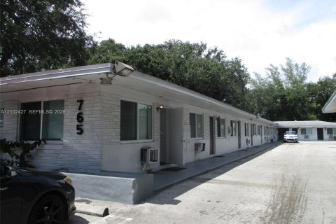 Appartement à louer à North Miami, Floride: 1 chambre № 2407620 - photo 5