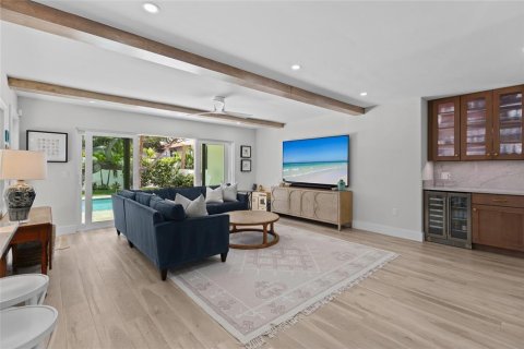 House in Sarasota, Florida 3 bedrooms, 143.26 sq.m. № 2210175 - photo 8