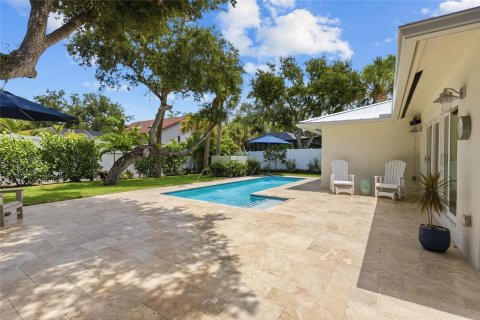 House in Sarasota, Florida 3 bedrooms, 143.26 sq.m. № 2210175 - photo 26