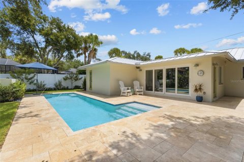 House in Sarasota, Florida 3 bedrooms, 143.26 sq.m. № 2210175 - photo 29