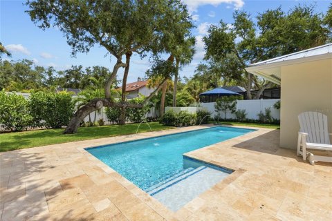 House in Sarasota, Florida 3 bedrooms, 143.26 sq.m. № 2210175 - photo 27