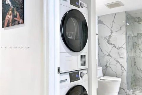 Copropriété à vendre à Miami, Floride: 1 chambre, 72.28 m2 № 2052397 - photo 16