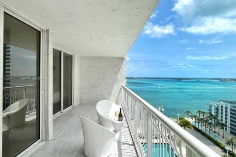 Copropriété à vendre à Miami, Floride: 1 chambre, 72.28 m2 № 2052397 - photo 2