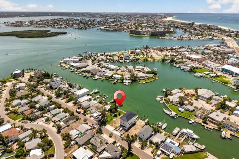 Terreno en venta en Madeira Beach, Florida № 2314138 - foto 9