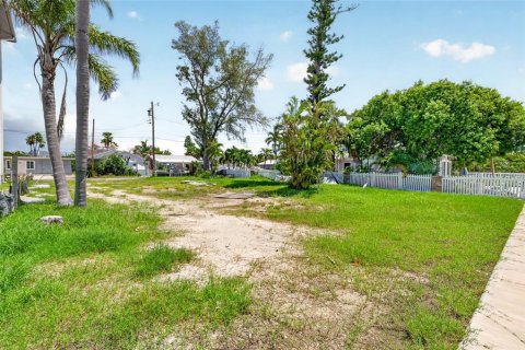 Terreno en venta en Madeira Beach, Florida № 2314138 - foto 21