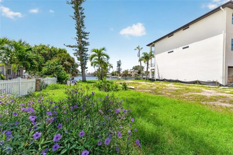 Terreno en venta en Madeira Beach, Florida № 2314138 - foto 19