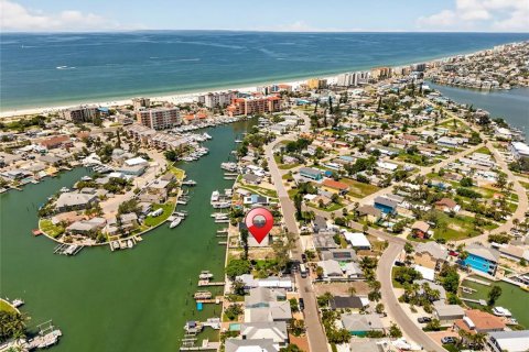 Terreno en venta en Madeira Beach, Florida № 2314138 - foto 8