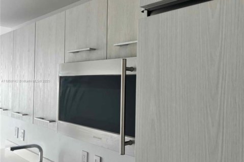 Copropriété à louer à Miami, Floride: 1 chambre, 68.56 m2 № 1857121 - photo 4