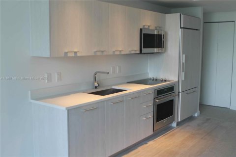 Copropriété à louer à Miami, Floride: 1 chambre, 68.56 m2 № 1857121 - photo 2