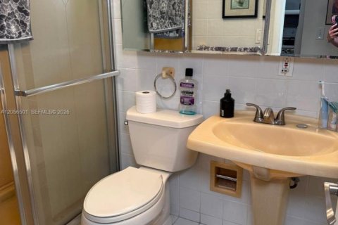 Copropriété à louer à North Miami Beach, Floride: 2 chambres, 72.93 m2 № 2155956 - photo 8