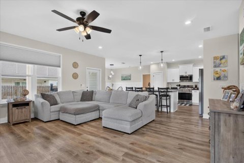 Casa en venta en High Springs, Florida, 3 dormitorios, 161.46 m2 № 2381240 - foto 8