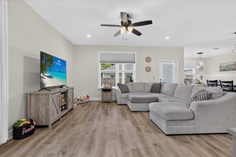 Casa en venta en High Springs, Florida, 3 dormitorios, 161.46 m2 № 2381240 - foto 7