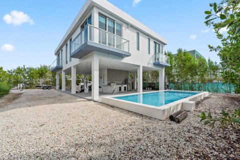 House in Key Largo, Florida 5 bedrooms, 228.82 sq.m. № 2013509 - photo 27